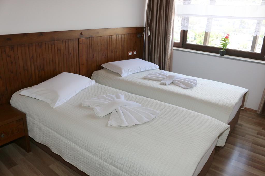 Kodra Hotel 3*